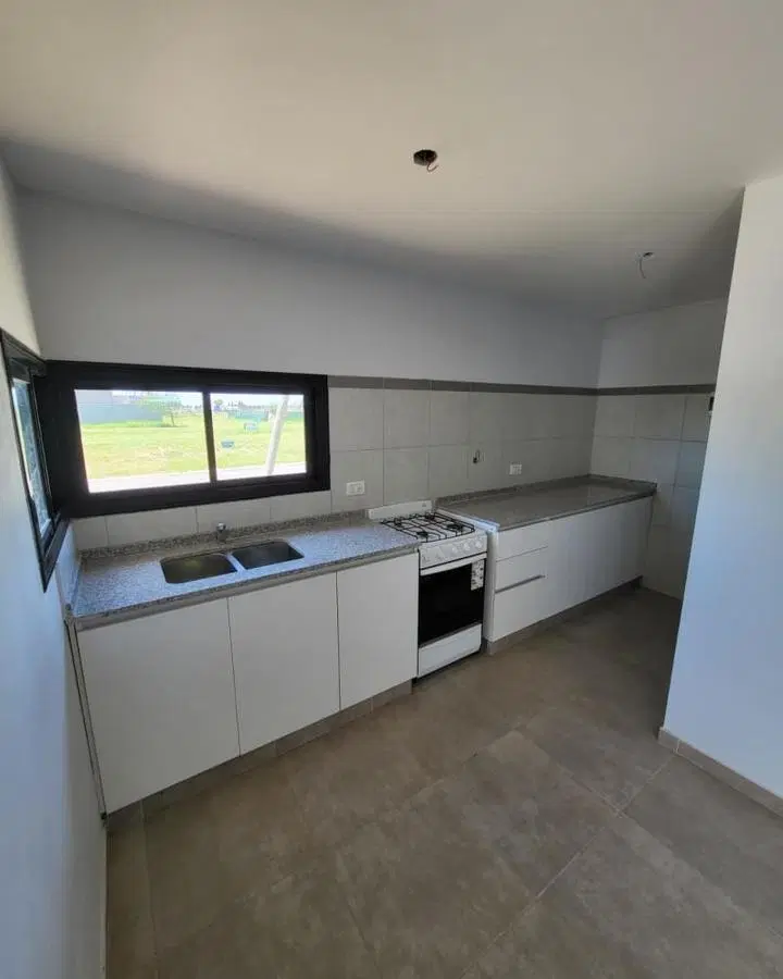 Solares de Manantiales, casa en venta de 3 dormitorios, patio con asador. Opotunidad! 8