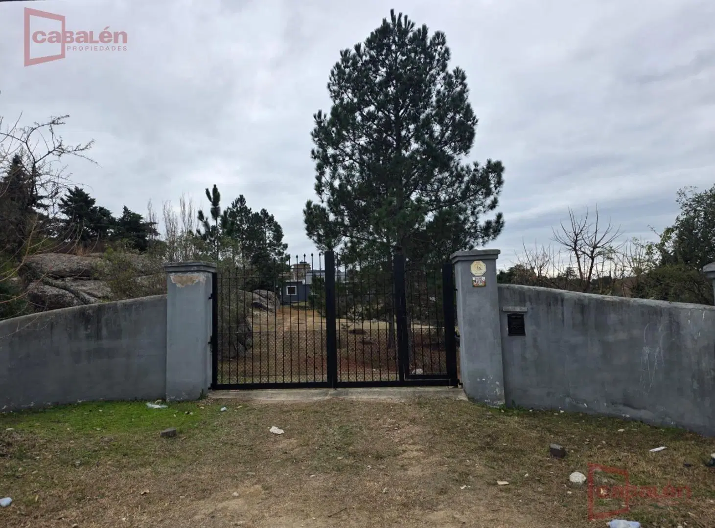Casa en Venta, 4 Dormitorios, pileta y vista Panorámica sobre terreno de 4740m2, Villa del Lago 5
