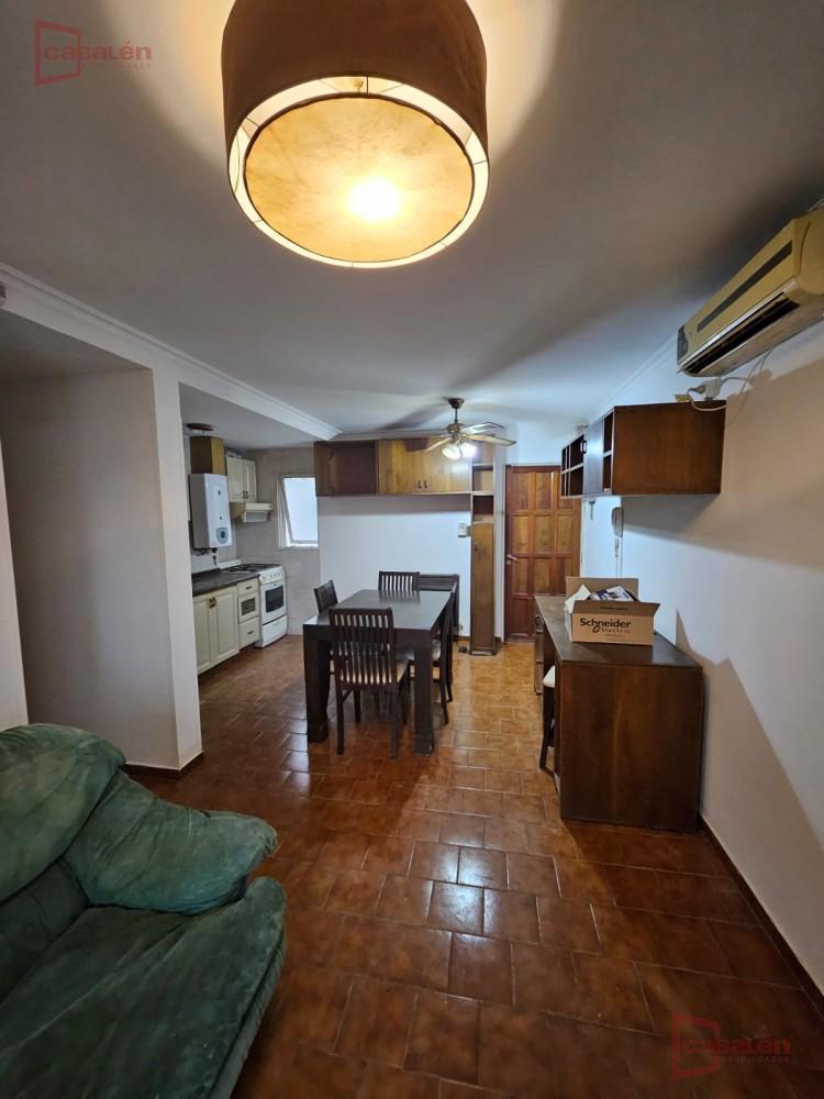 Foto de Departamento de 2 dormitorios en alquiler con balcón y aire, imagen 3