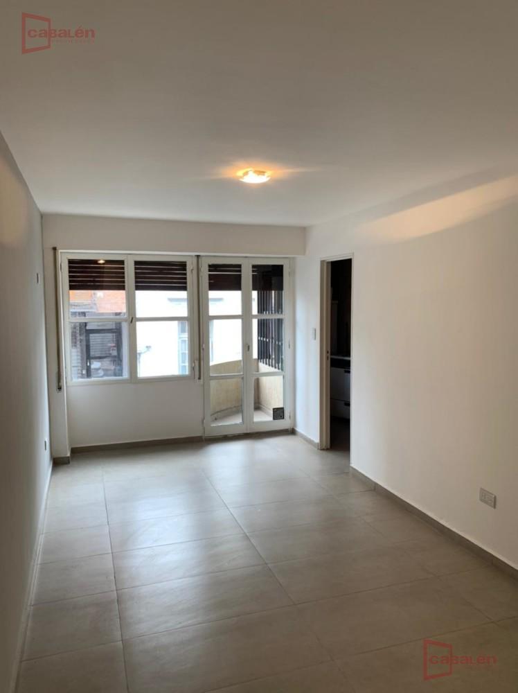 Foto de Excelente Departamento de 1 Dormitorio con Balcón al Frente – Barrio, imagen 3