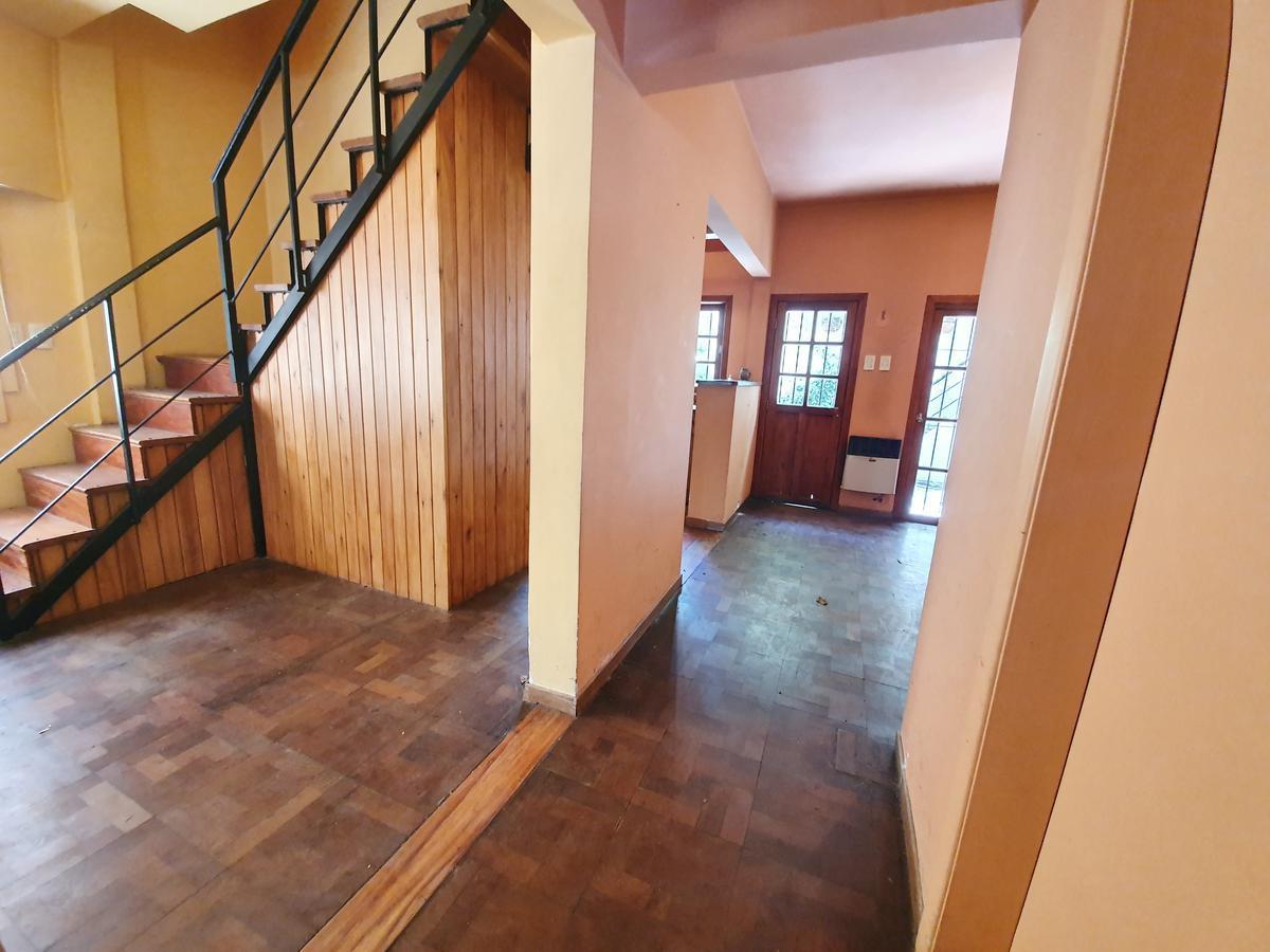 Arias 2500 - Saavedra - Excelente PH al frente con patio, terraza y sin expensas!