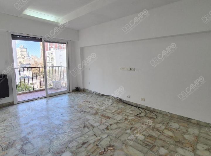 Cabildo 3200 - Belgrano - 4 amb c/balcón- Ubicación Excelente 4