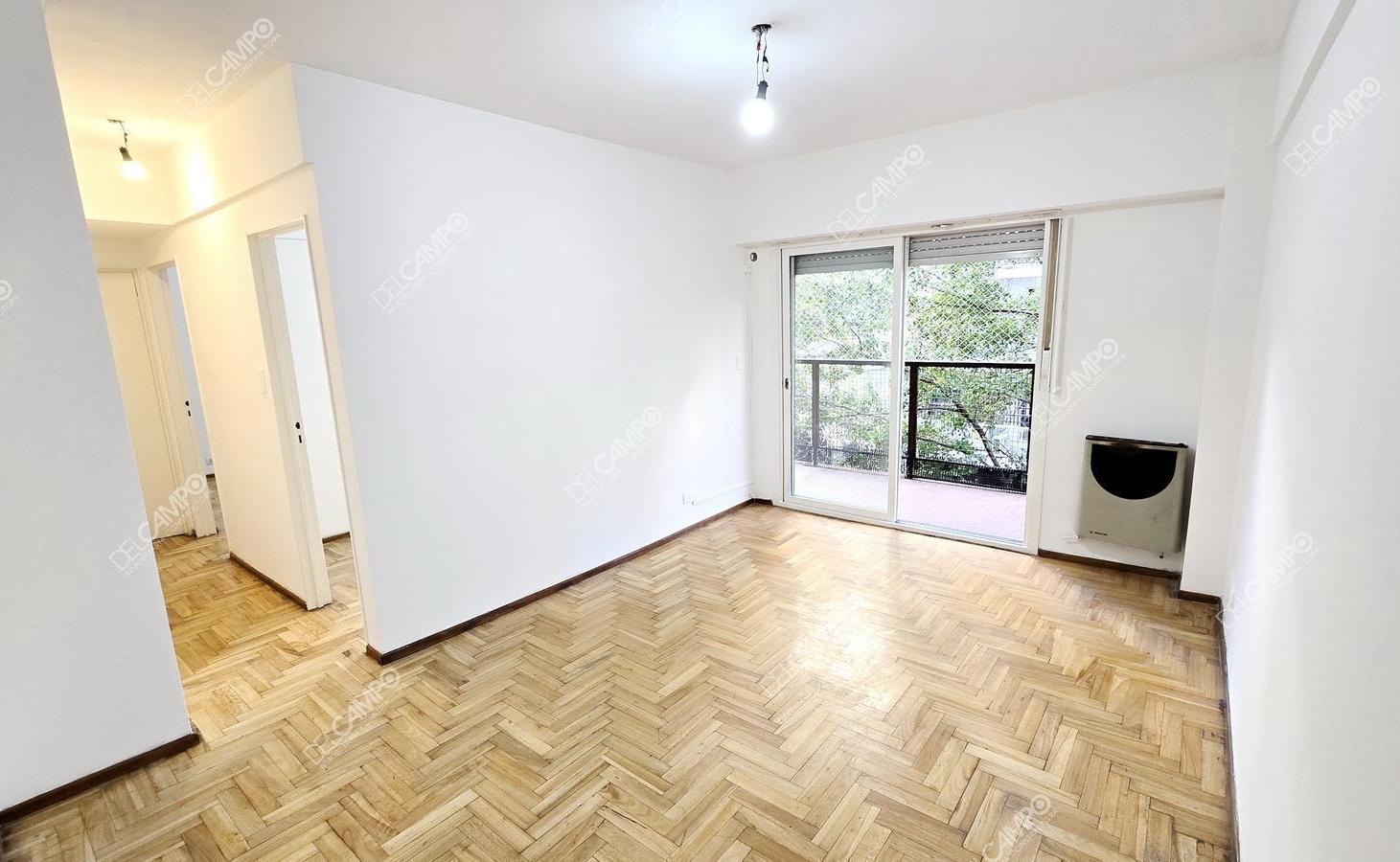 Roosevelt 3200 - Coghlan - Departamento tres ambientes con cochera fija y balcon al frente luminoso