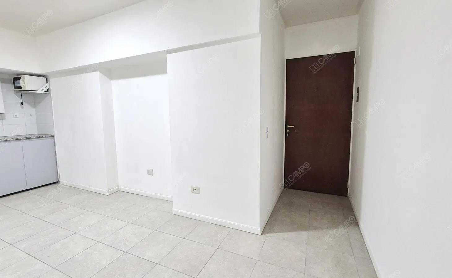DEL CAMPO ALQUILA - Departamento 2 amb apto profesional sobre Av. Cabildo 5