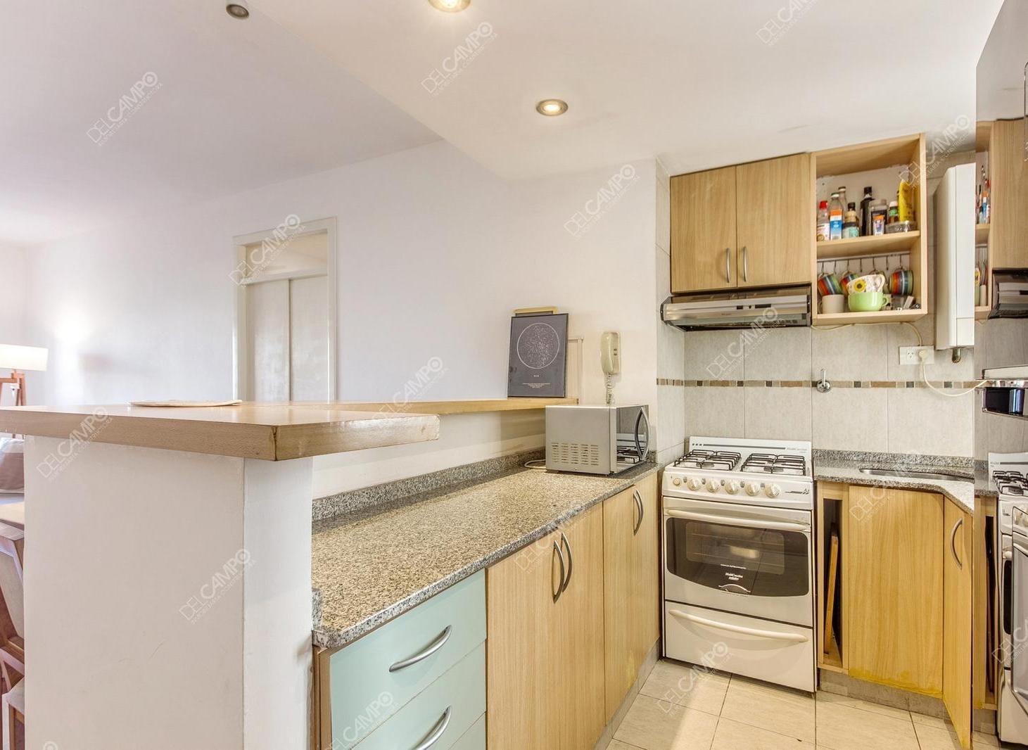 Foto de DEL CAMPO VENDE: EXCELENTE DPTO 3 AMB SOBRE BLVR. Y A MTS DE AV. CABILDO, imagen 2