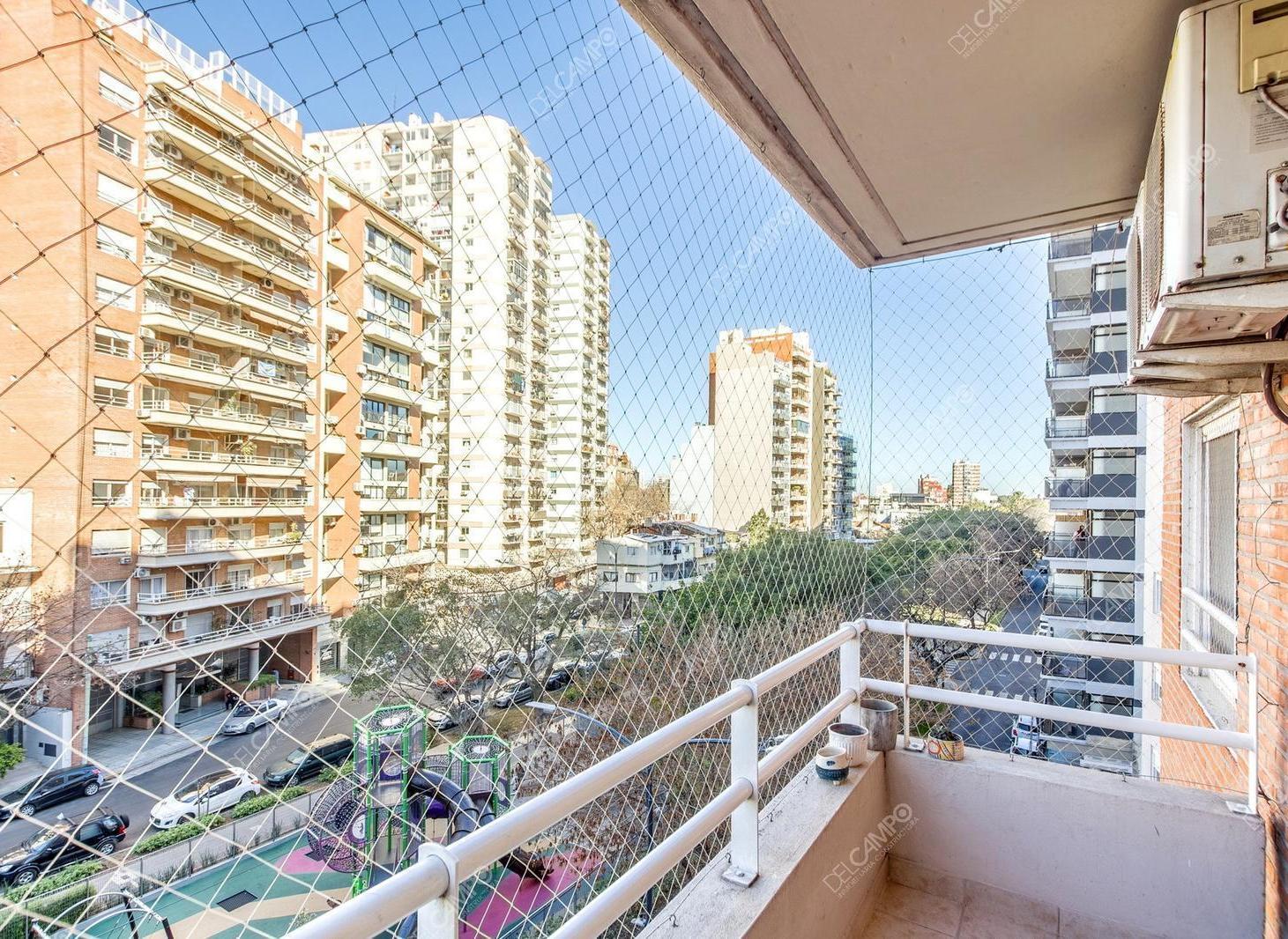 Foto de DEL CAMPO VENDE: EXCELENTE DPTO 3 AMB SOBRE BLVR. Y A MTS DE AV. CABILDO, imagen 3