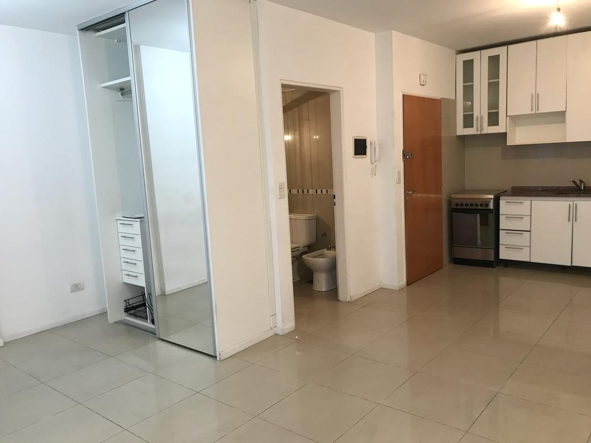 Foto de Monroe 5700 - Villa Urquiza - Monoamb 47 m2 totales c/Patio - Vea el, imagen 2