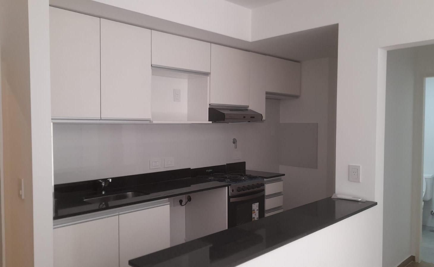 Foto de Departamento de 2 ambientes en alquiler en Coghlan, imagen 3