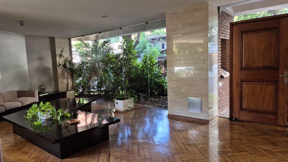 Foto de UBICACION PERFECTA VISTA FRANCA AL RIO PISO ENTERO DOS COCHERAS, imagen 1