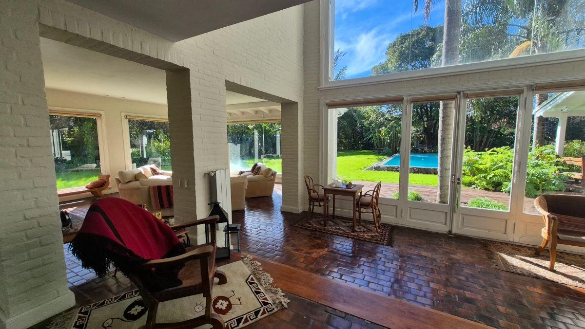 Foto de CALCAGNO 900 : MUY LINDA CASA, DISENO, PERSONALIDAD, PARA DISFRUTAR!!, imagen 1