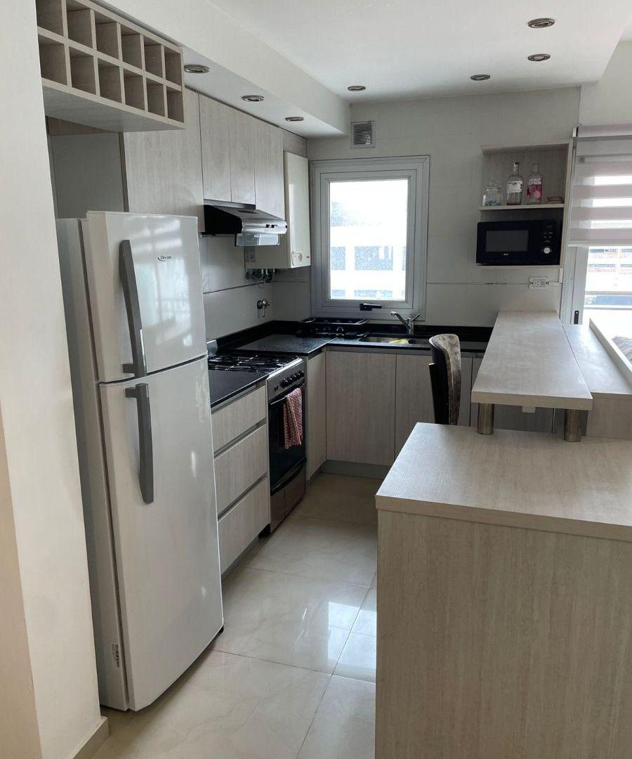 Foto de Vendo excelente departamento con balcon y parrilla en zona centro, imagen 5