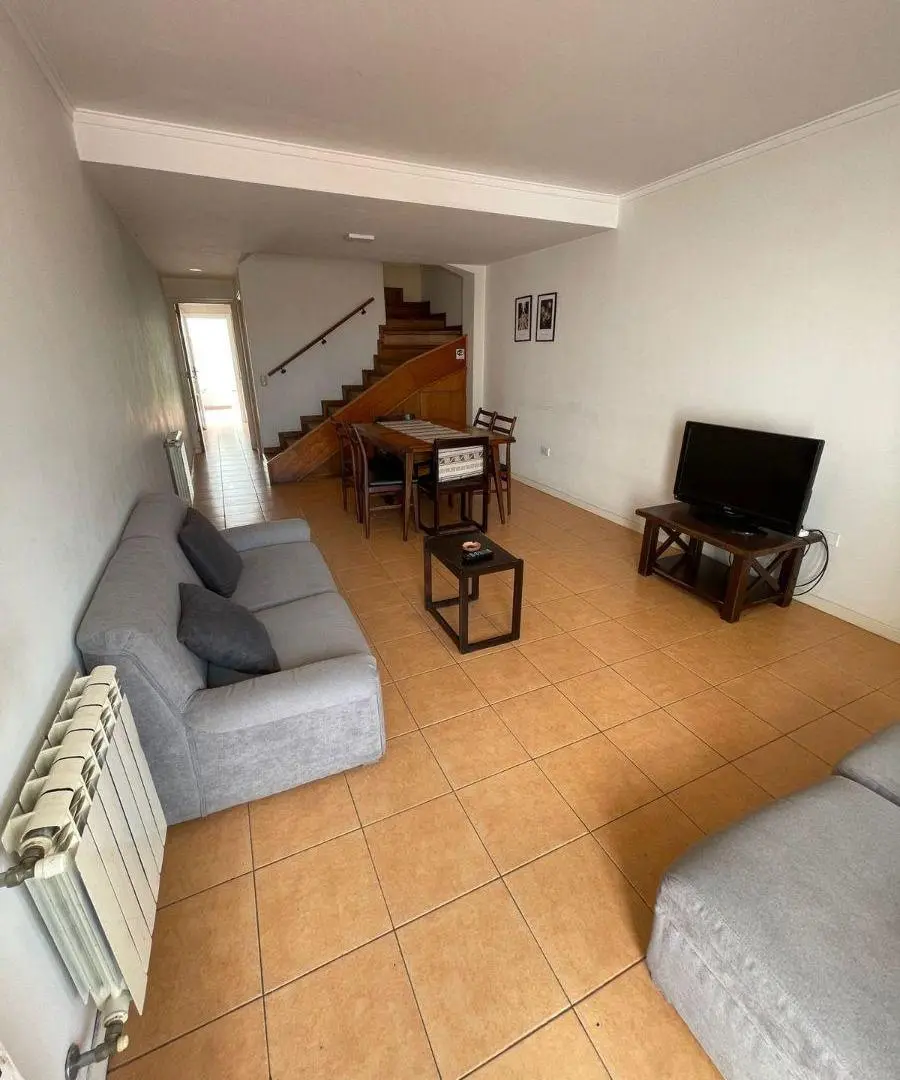 Alquilo marzo a diciembre excelente duplex frente al mar con 3 habitaciones 4