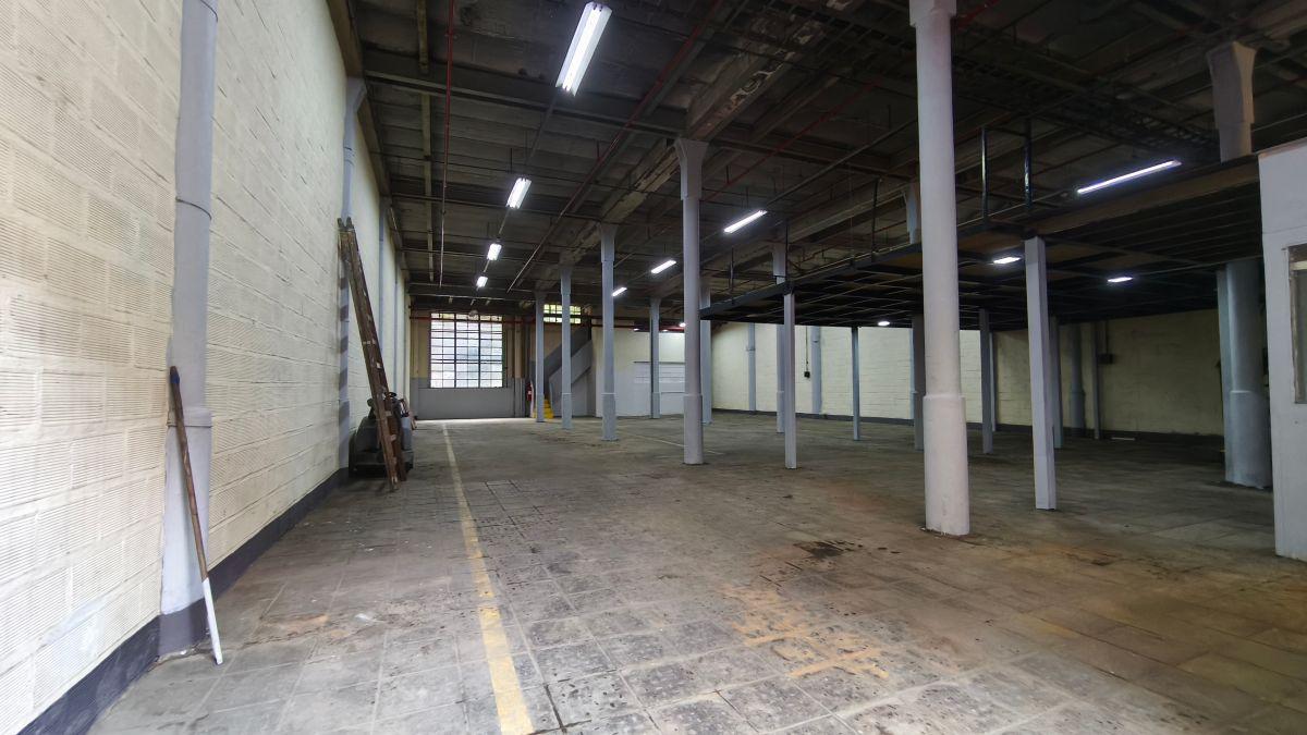 Depósito 400 m2 ideal para empresas de importación, laboratorios y fullfilment.