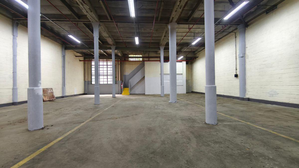 Foto de Depósito 410 m² Ideal ATMAT Laboratorios, empresas de importación., imagen 2