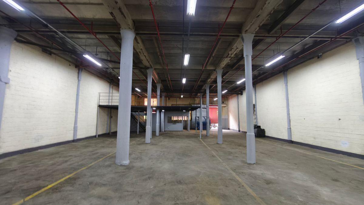 Foto de Depósito 410 m² Ideal ATMAT Laboratorios, empresas de importación., imagen 1
