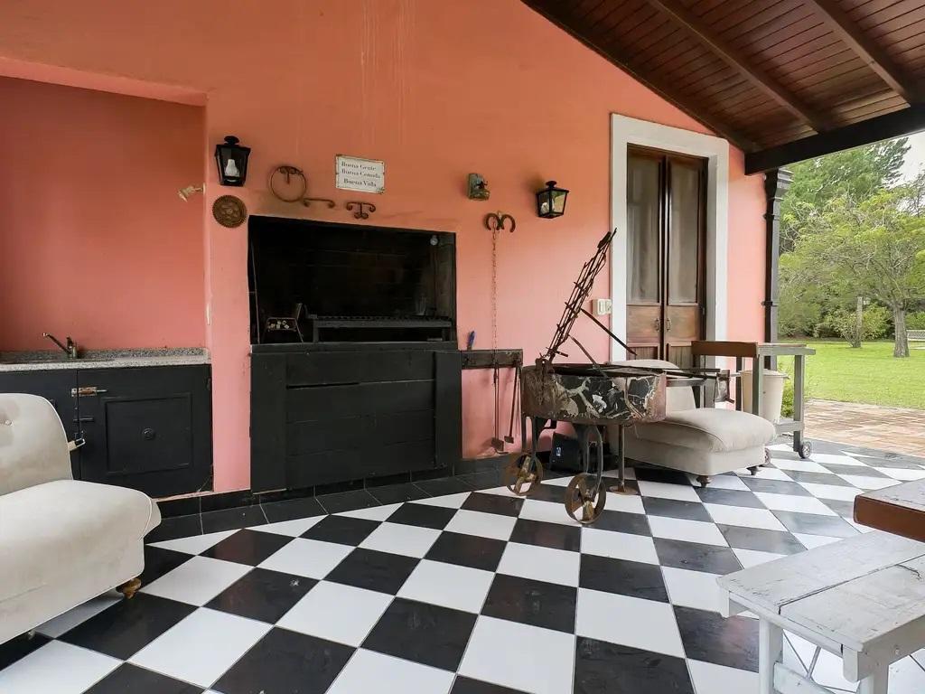 Foto de VENTA CASA ESTILO CAMPO PREMIUN, SUPER ARBOLADA QUINCHO /PARRILLA y, imagen 3