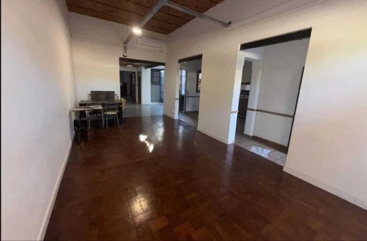 ALQUILER CASA PARA USO COMERCIAL APTO TODO DESTINO. 3