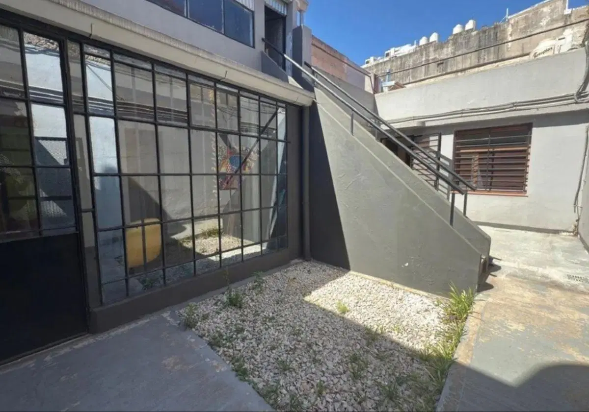 ALQUILER CASA PARA USO COMERCIAL APTO TODO DESTINO. 2