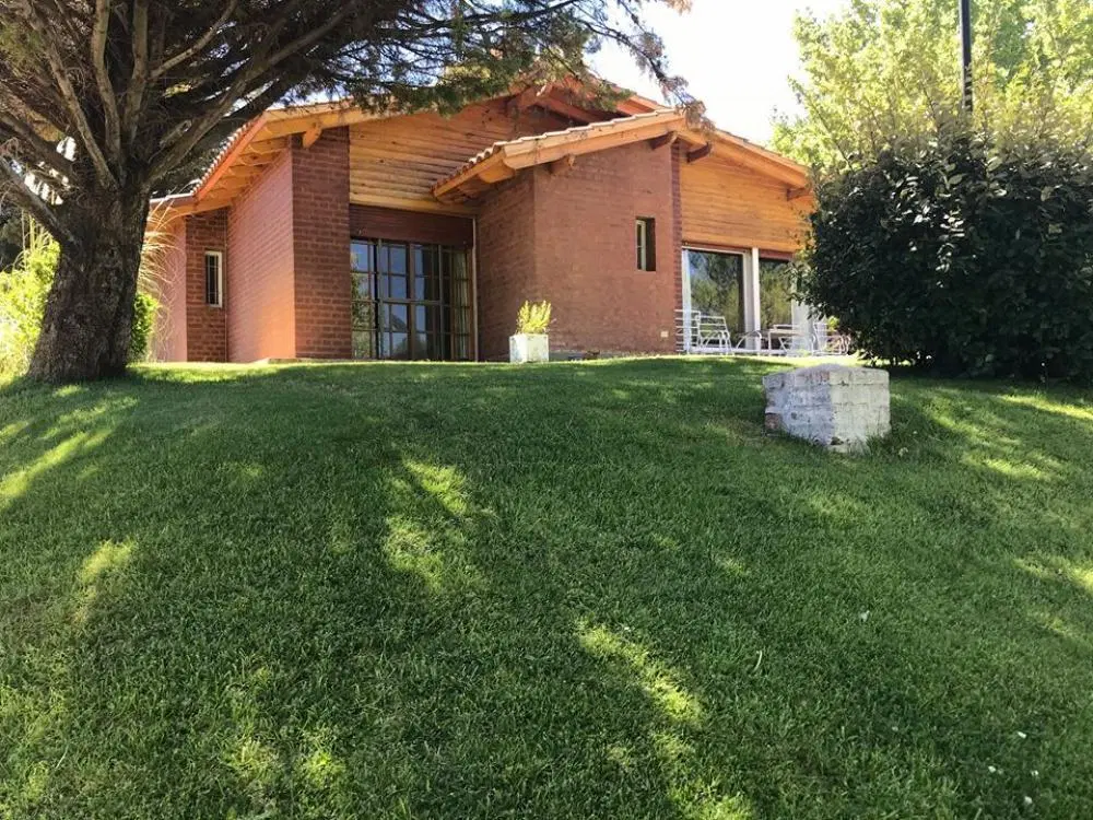 Casa en Arroyito Golf Club 5