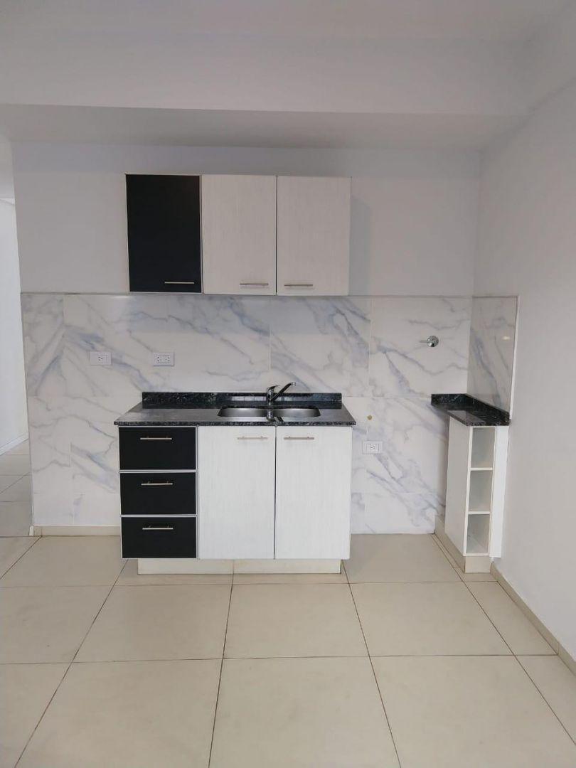 Foto de OPORTUNIDAD DUPLEX 3 AMBIENTES CON COCHERA, imagen 5