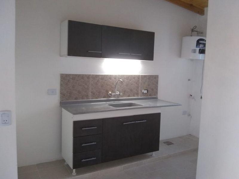 Foto de DEPARTAMENTO 2 AMBIENTES PLANTA BAJA PATIO ESCUCHA OFERTA, imagen 3