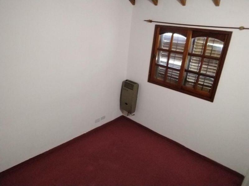 Duplex 5 Ambientes con Cochera Escucha Oferta 2
