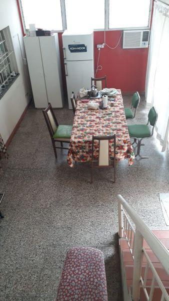 CHALET 5 AMBIENTES ESCUCHA OFERTA