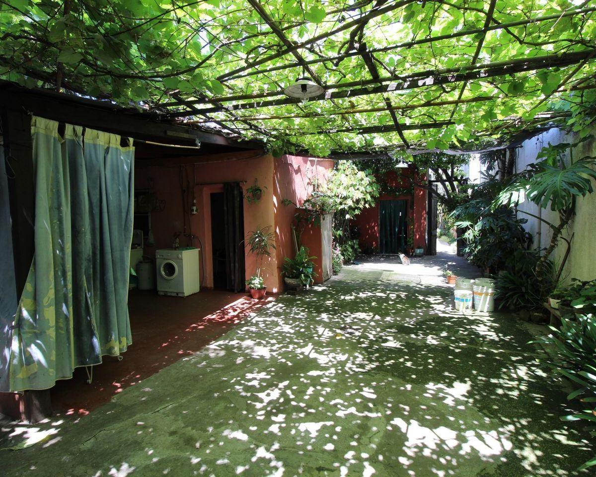 LOTE 8.66 X  42.34 CENTRO DE VILLA LUZURIAGA ESCUCHA OFERTA