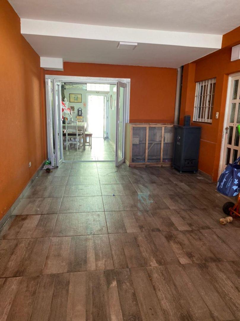 Foto de CASA COLONIAL 4 AMBIENTES COCHERA ESCUCHA OFERTA, imagen 2