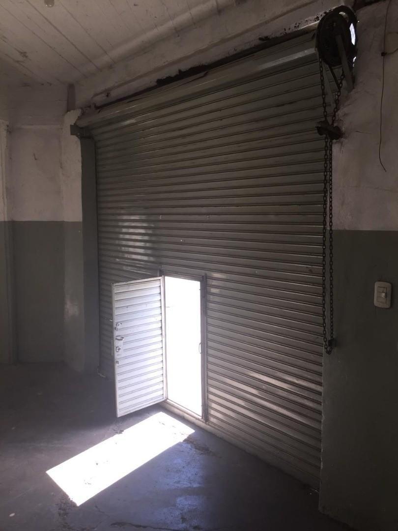 OPORTUNIDAD LOCAL COMERCIAL 70M2 ESCUCHA OFERTA