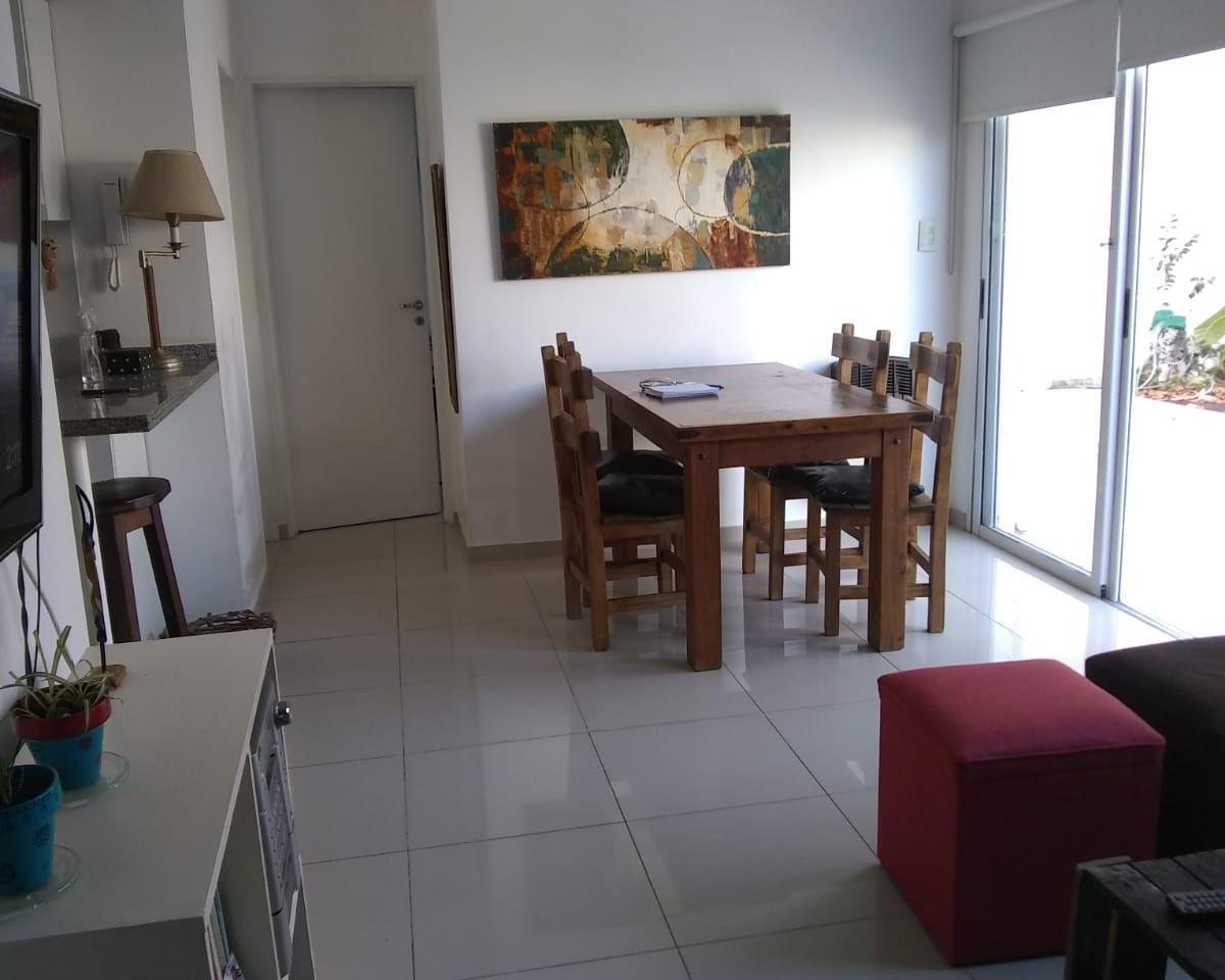 Oportunidad Departamento 2 Ambientes Planta Baja Cochera 4