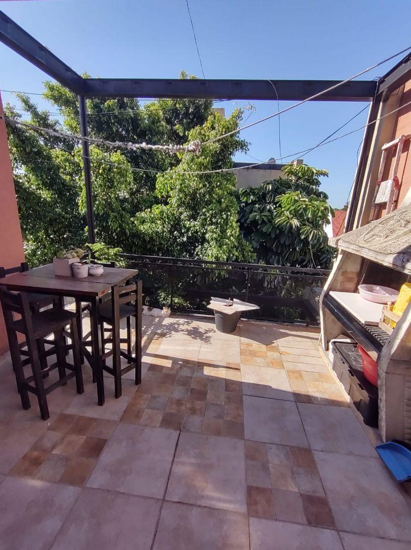 Foto de OPORTUNIDAD HERMOSO PH 4 AMBIENTES CON COCHERA, imagen 3