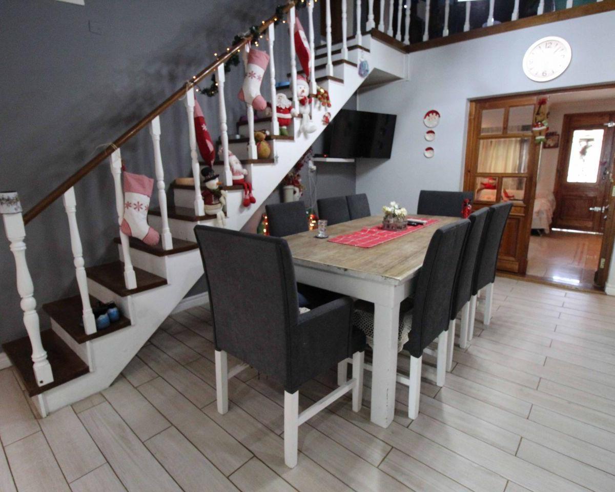 Oportunidad Excelente Chalet 8 Ambientes Piscina Cocheras 5