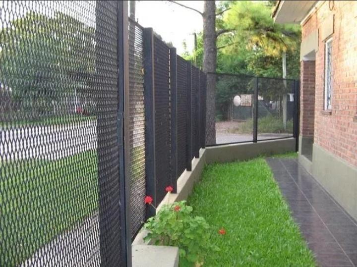 EXCELENTE CASA 3 AMBIENTES LOTE PROPIO. ESCUCHA OFERTA.
