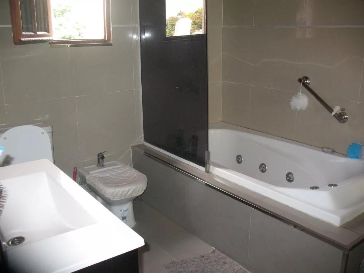 OPORTUNIDAD CASA 4 AMBIENTES ESCUCHA OFERTA