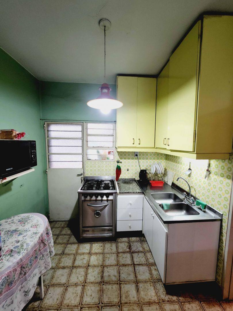 CHALET 4 AMBIENTES CON COCHERAS ESCUCHA OFERTA