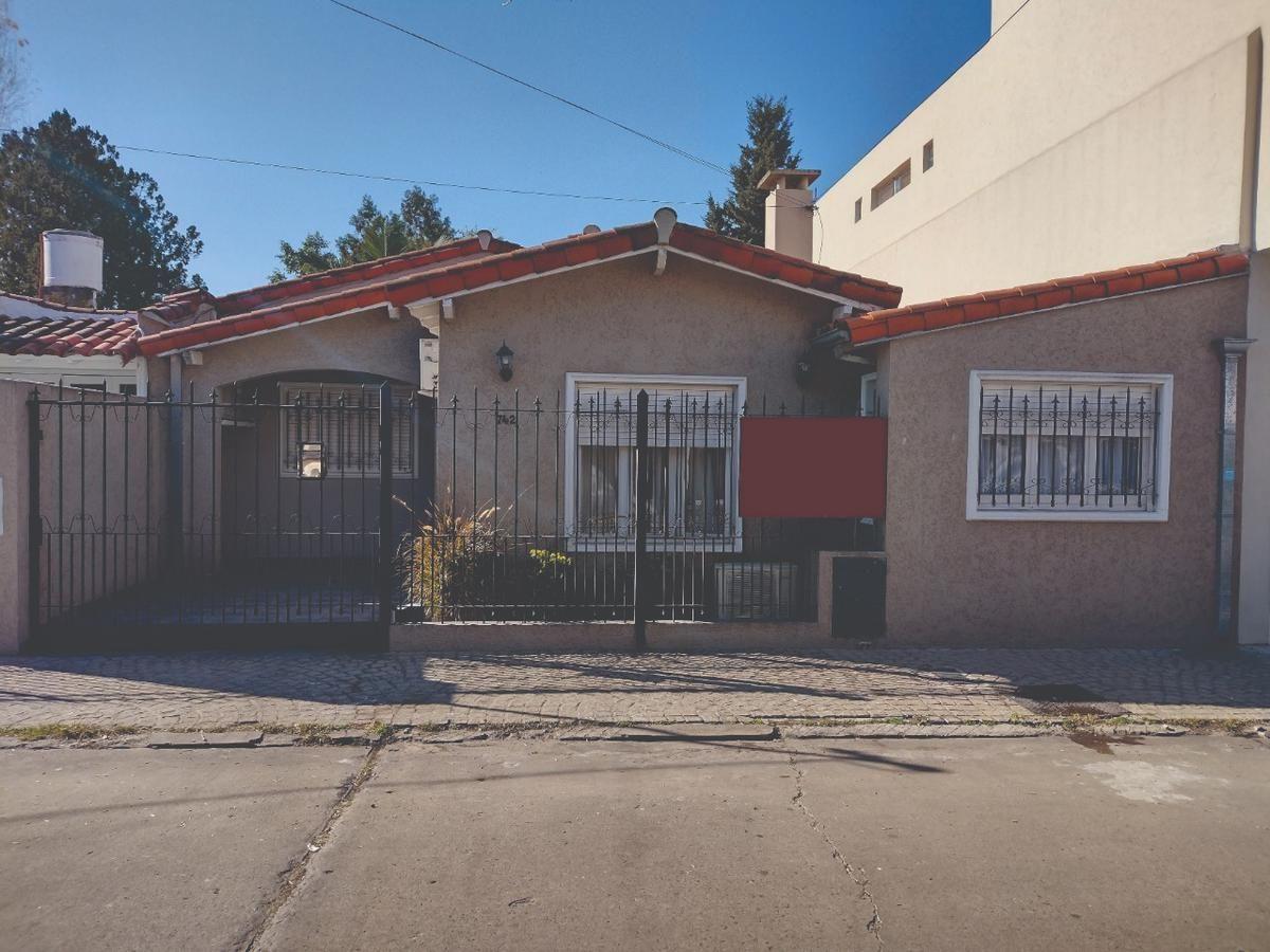 Oportunidad Excelente Chalet en Castelar Lote Propio 5 Ambie