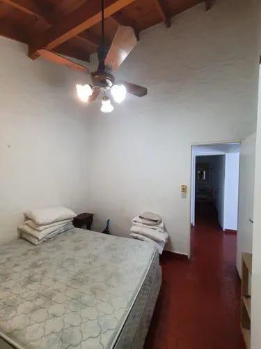 EXCELENTE LOTE CON PISCINA. ESCUCHA OFERTA.