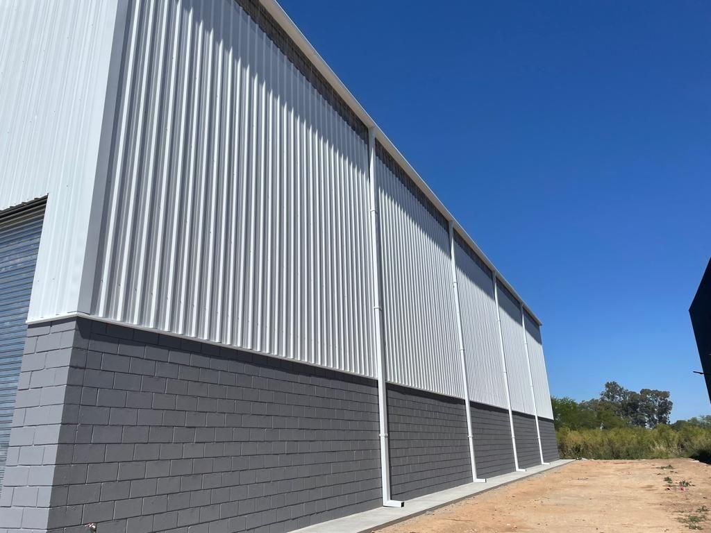 Nave Industrial a Estrenar 1280 m² Cubiertos 2150 m² Terreno 1