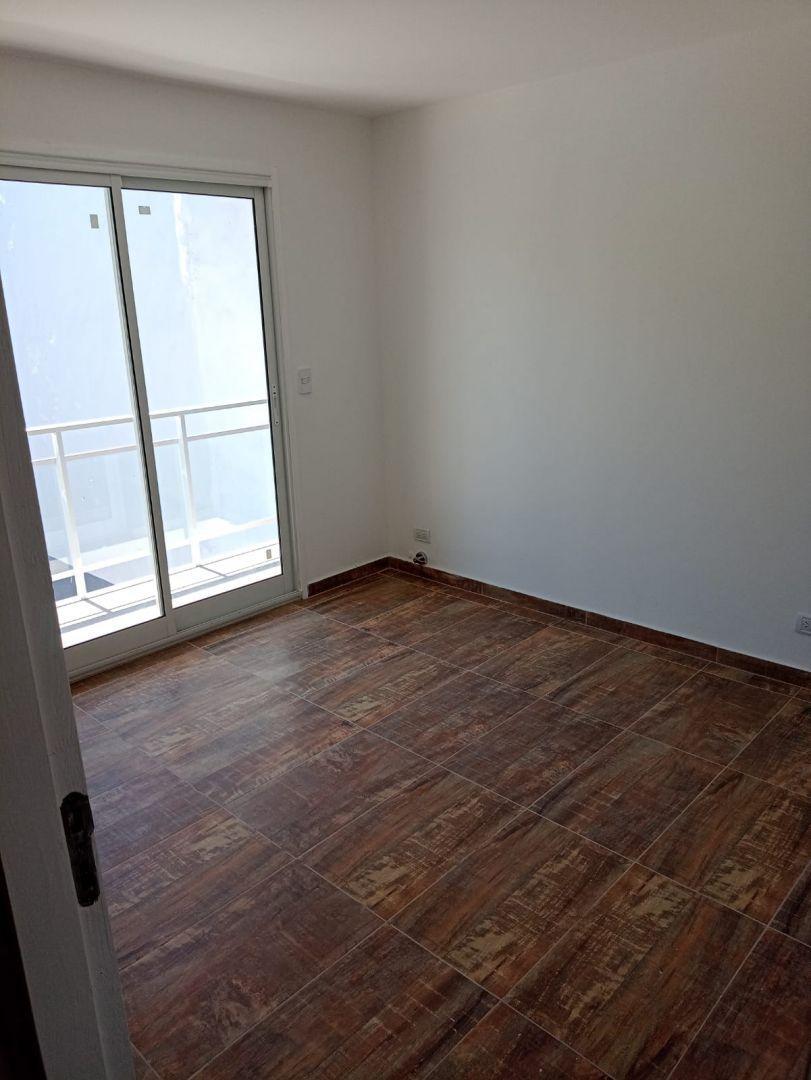 Venta Excelente Duplex 3 Ambientes con Patio a Estrenar 3