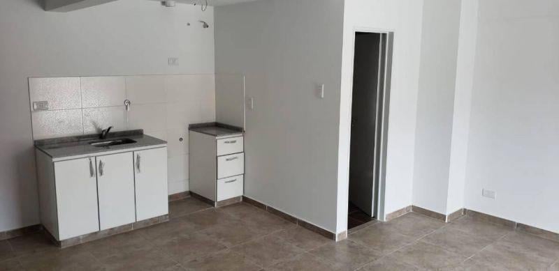 OPORTUNIDAD VENTA MONOAMBIENTE CON PATIO Y TERRAZA PRIVADA Z