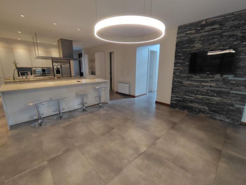 OPORTUNIDAD VENTA CASA 6 AMBIENTES SAN PATRICIO-BARRIO CERRA