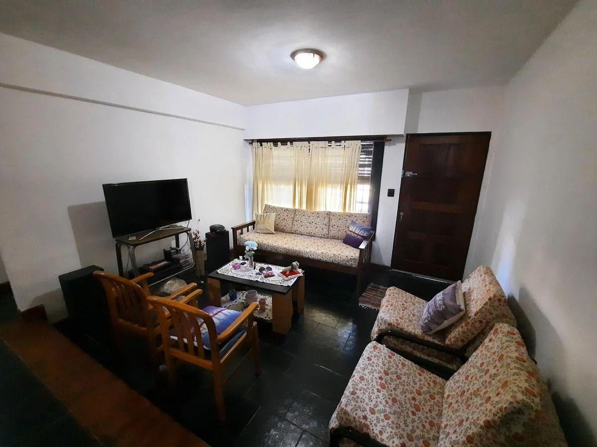 Oportunidad Venta Casa 3 Ambientes en Moron 4