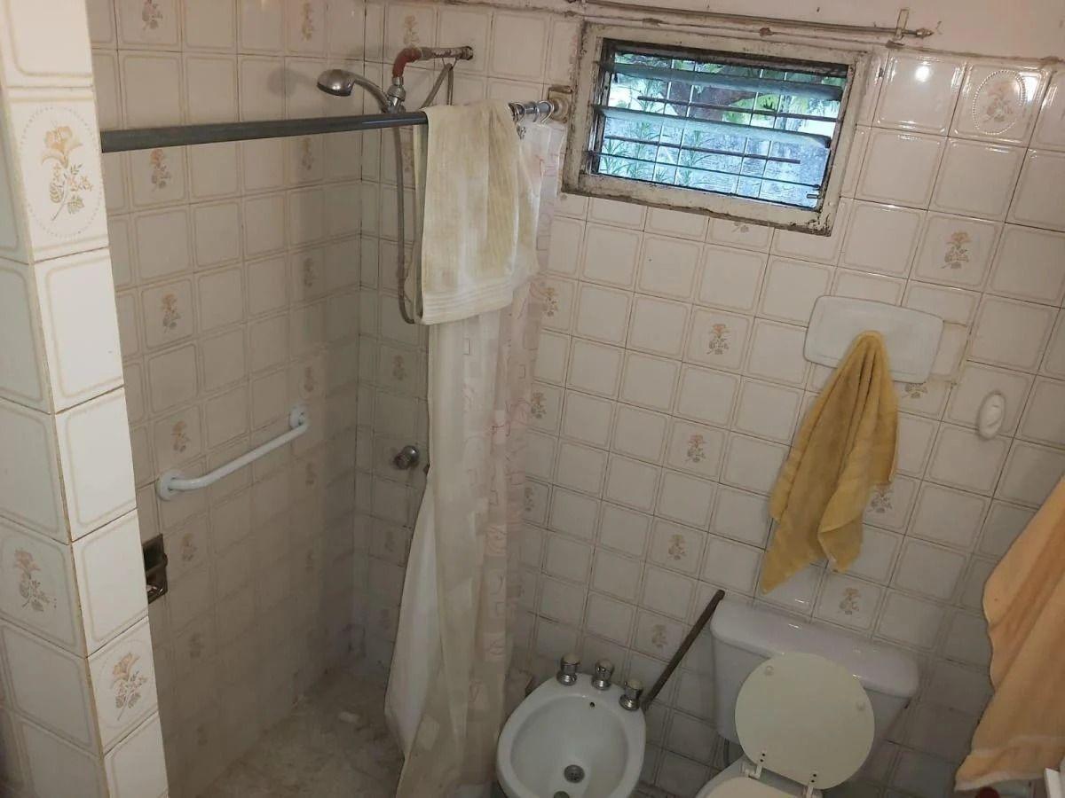 OPORTUNIDAD VENTA CASA AMPLIA DE 3 AMBIENTES ITUZAINGO