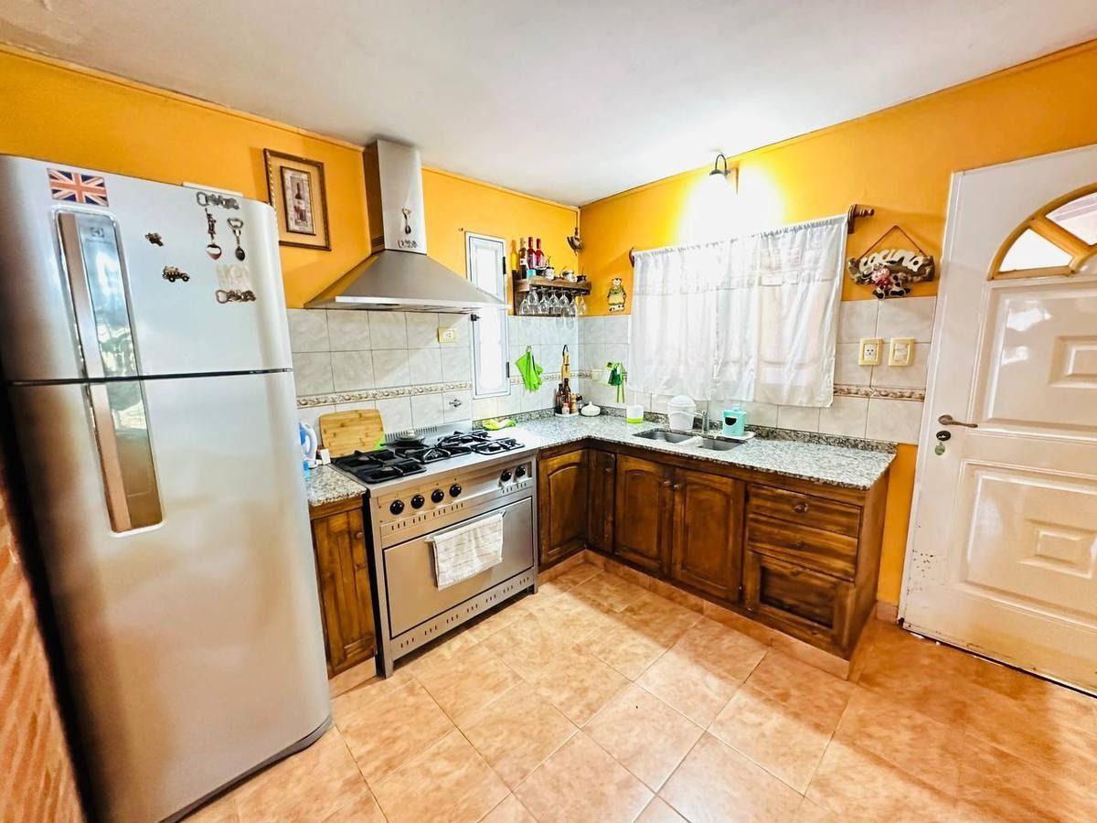 Foto de OPORTUNIDAD VENTA CASA DE 4 AMBIENTES EN PASO DEL REY MORENO, imagen 3