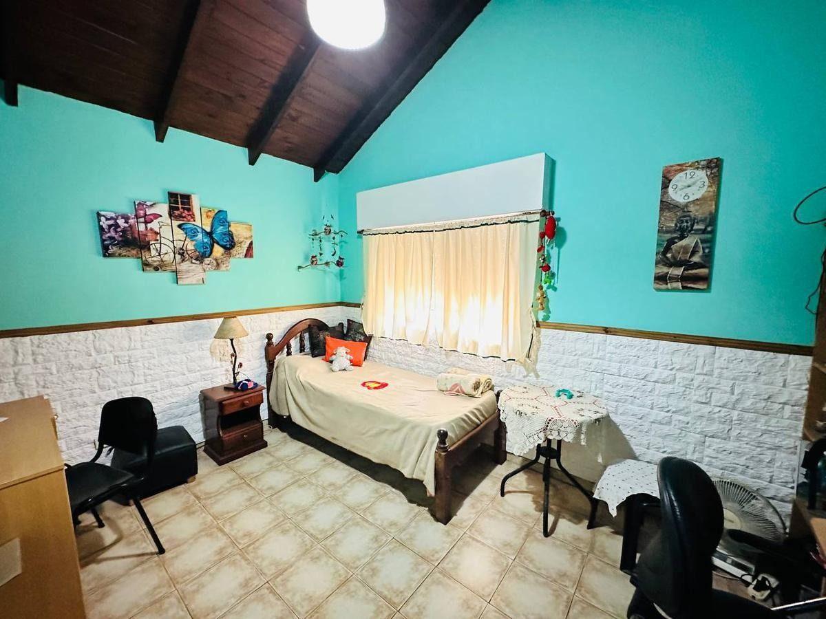 Foto de OPORTUNIDAD VENTA CASA DE 4 AMBIENTES EN PASO DEL REY MORENO, imagen 2