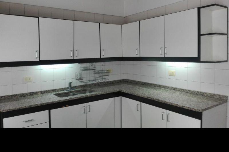 Foto de OPORTUNIDAD VENTA TRIPLEX RAMOS MEJIA CON COCHERA Y PATIO, imagen 2