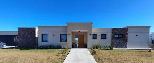 OPORTUNIDAD VENTA EXCELENTE CASA 4 AMB EN BARRIO SAN ROQUE C