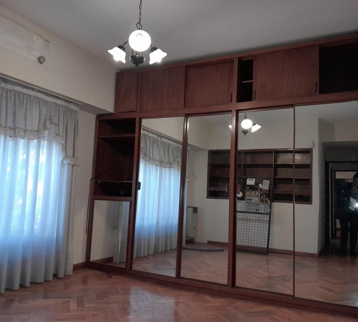 Venta Casa Quinta con Pileta y Quincho, Escucho Ofertas! 1