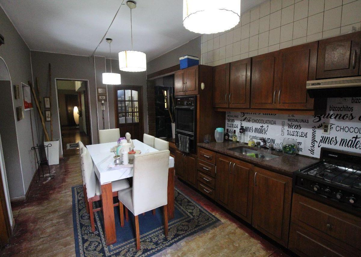 Foto de OPORTUNIDAD VENTA CHALET 7 AMBIENTES ESCUCHA OFERTA PERMUTA, imagen 4
